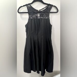 Like New! Emerald Sundae Black Sleeveless Dress, Size 3